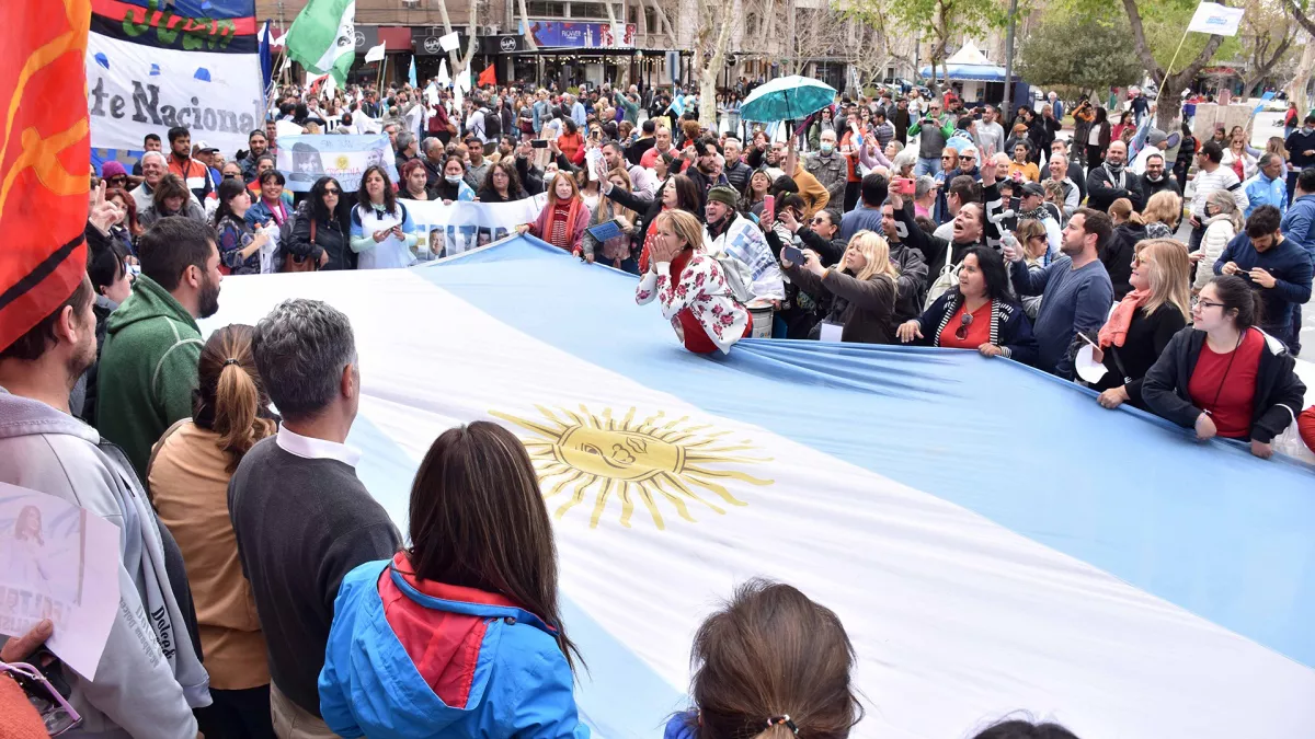 multimedia.normal.81176b39745cf21a.363331323466656237643666355f313230305f6e6f726d616c2e77656270